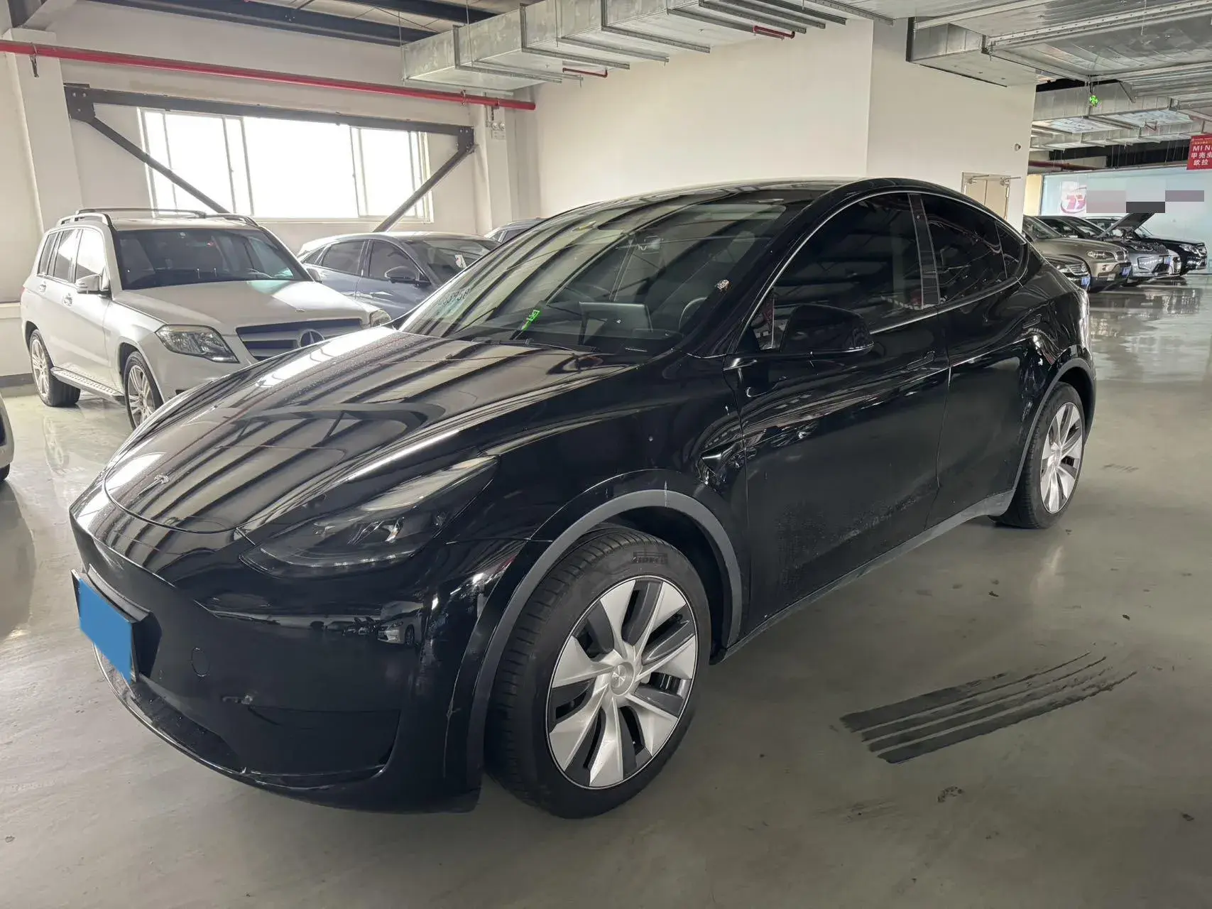 2022 TESLA MODEL view 1