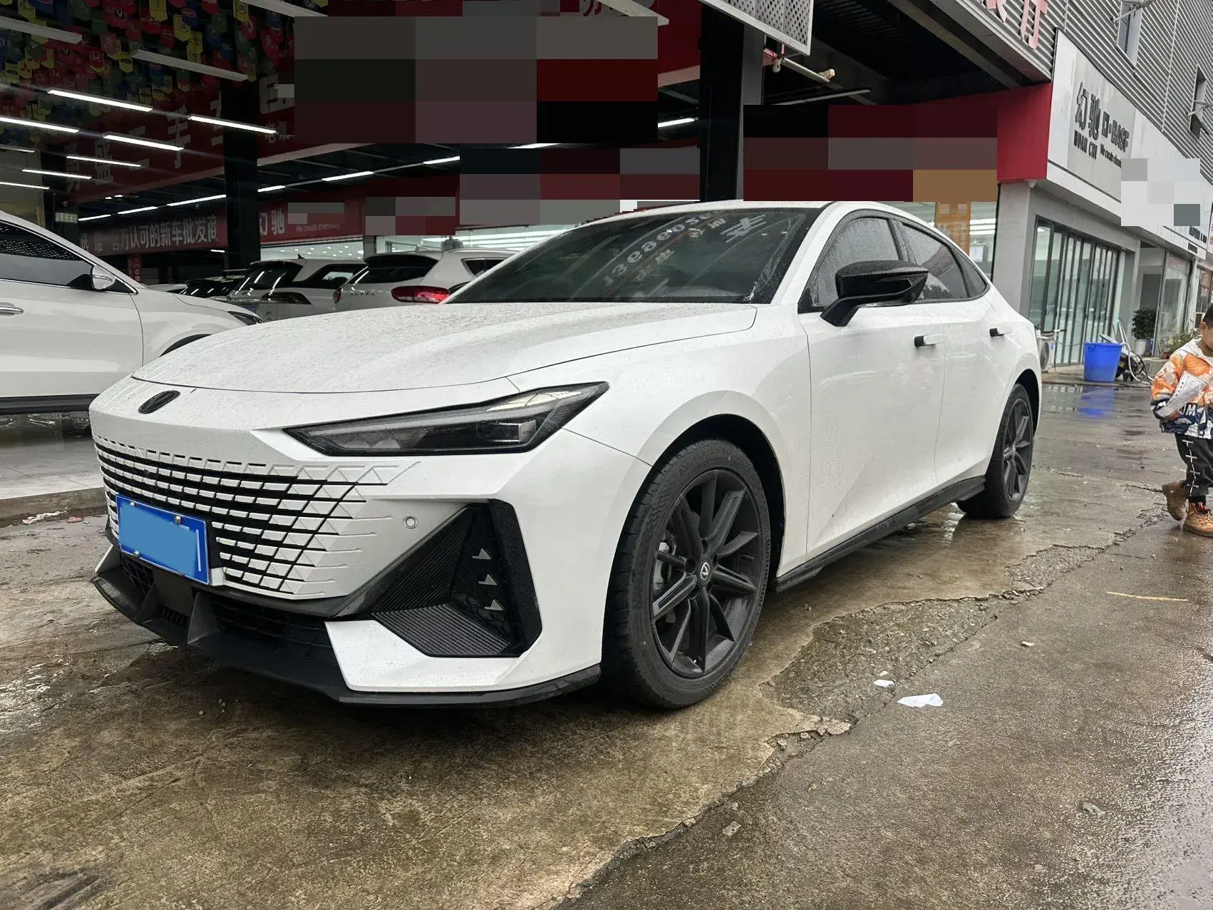 2022 CHANGAN UNI-V thumbnail 2