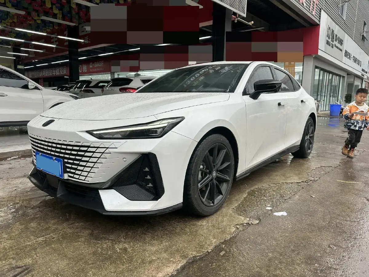 2022 ChangAn UNI-V 1.5T 188HP L4 7DCT