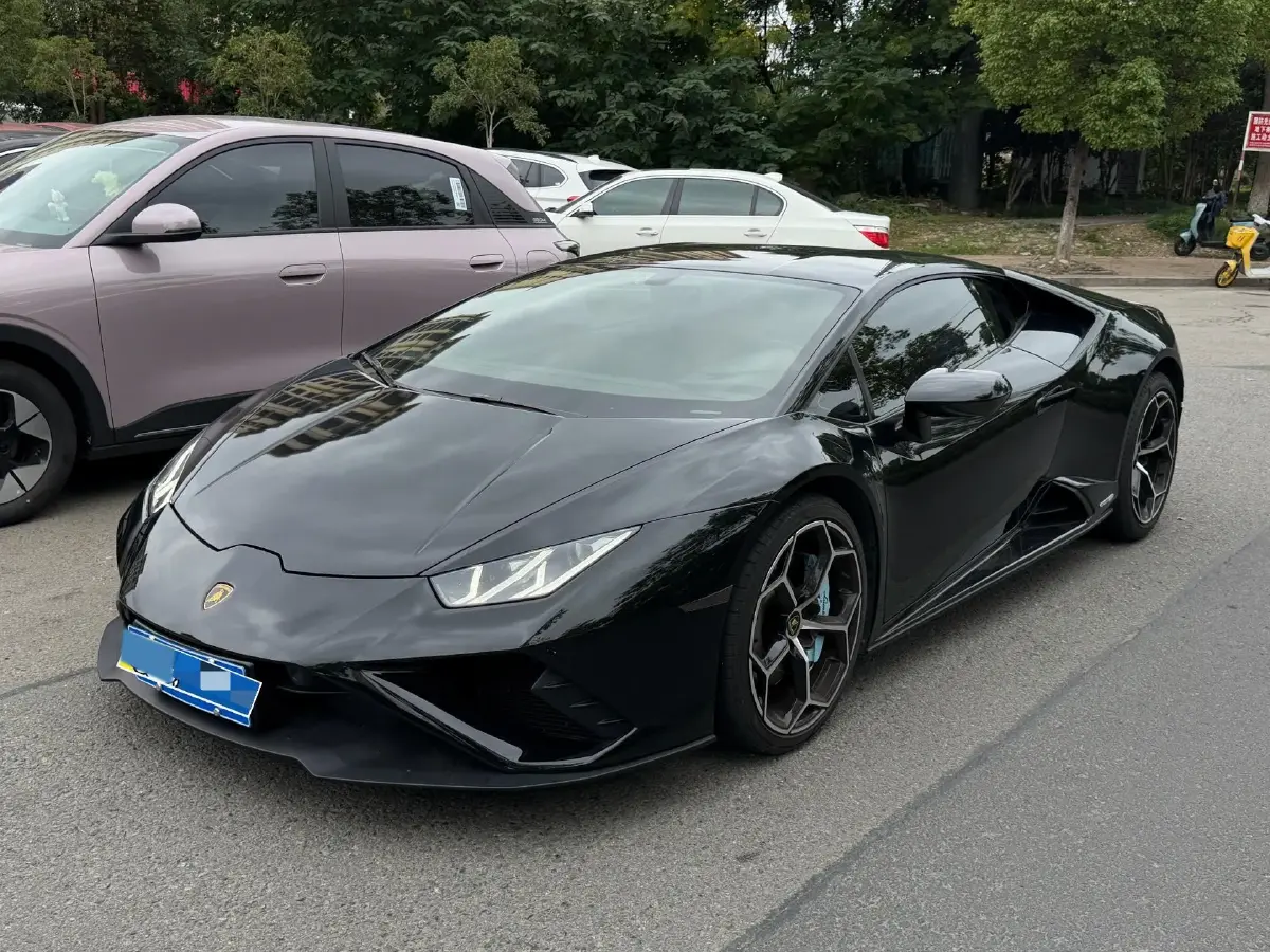 2020 Lamborghini Huracán 5.2L 611HP V10 7DCT