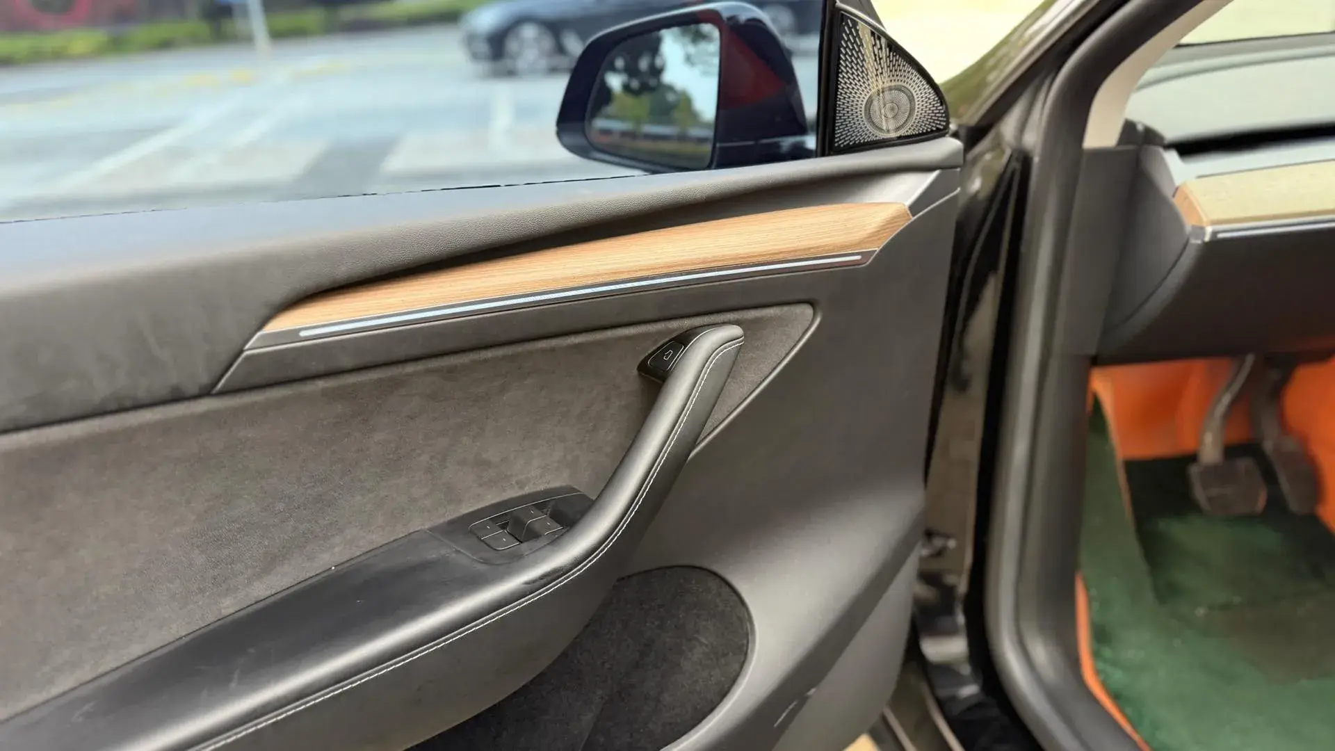 2022 TESLA MODEL thumbnail 4