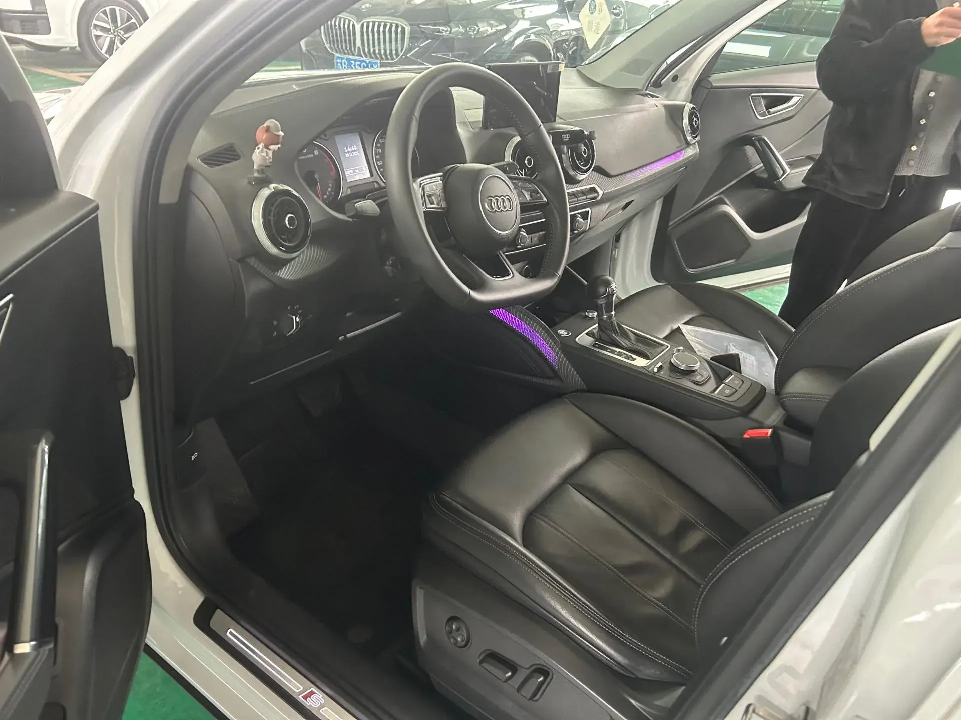 2021 AUDI Q2L thumbnail 2