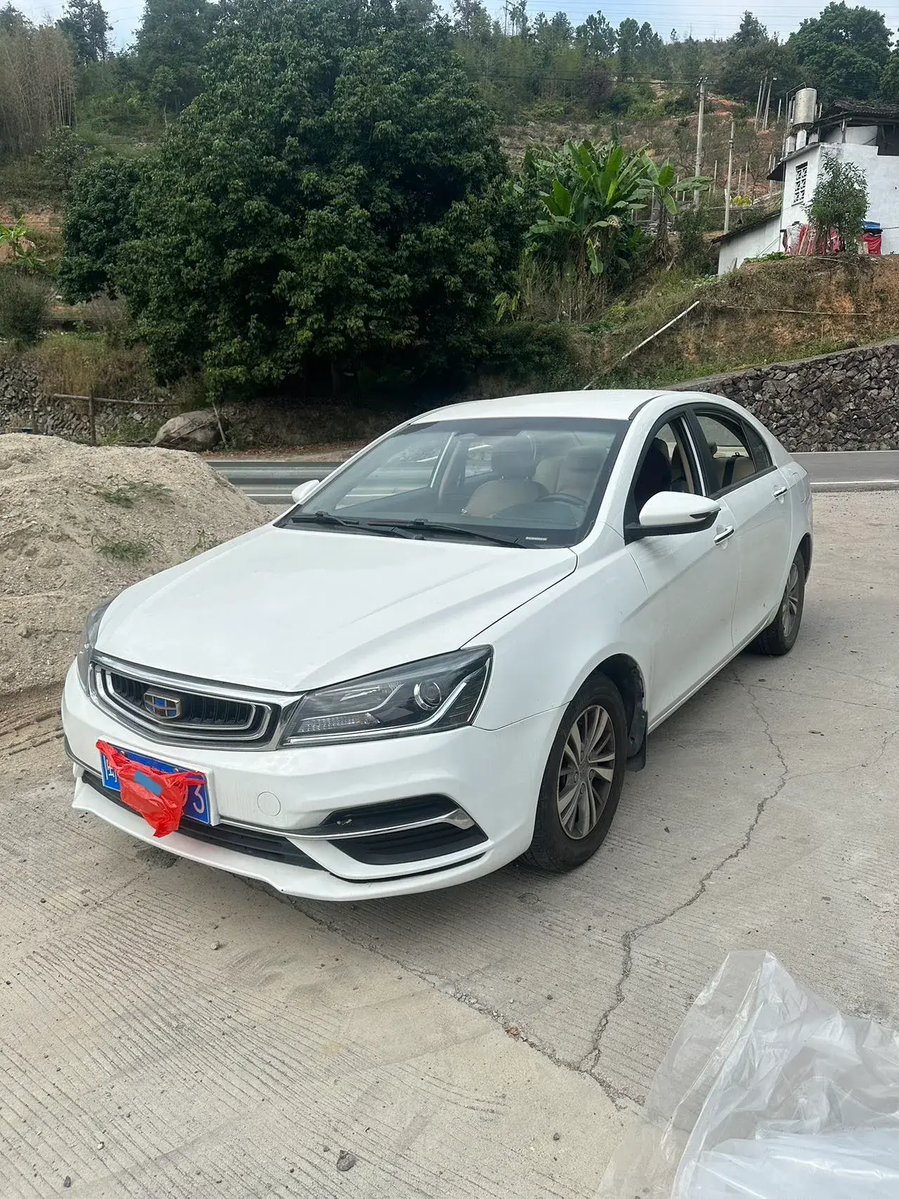 2018 GEELY EMGRAND view 1