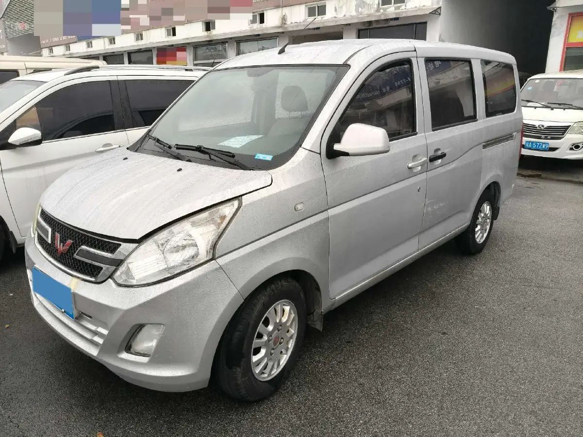 2016 WuLing RongGuang V 1.5L 112HP L4 5MT