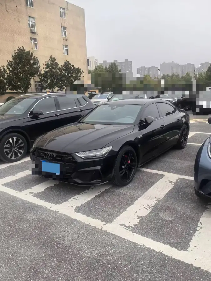 2022 Audi A7L 2.0T 245HP L4 7DCT