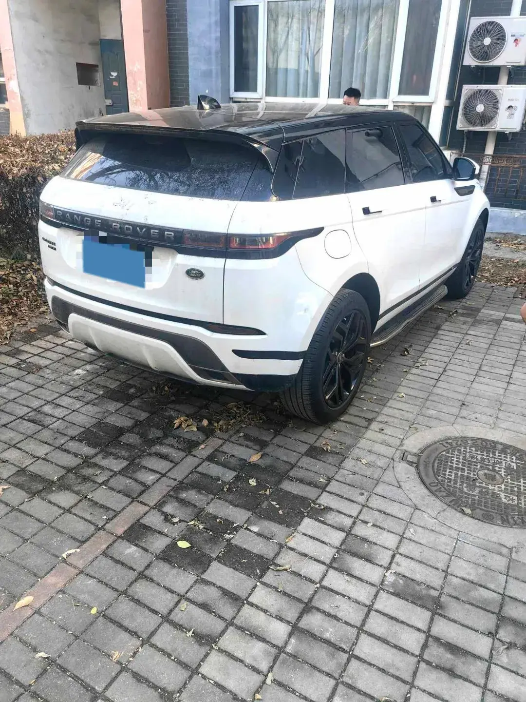 2020 LAND ROVER thumbnail 3