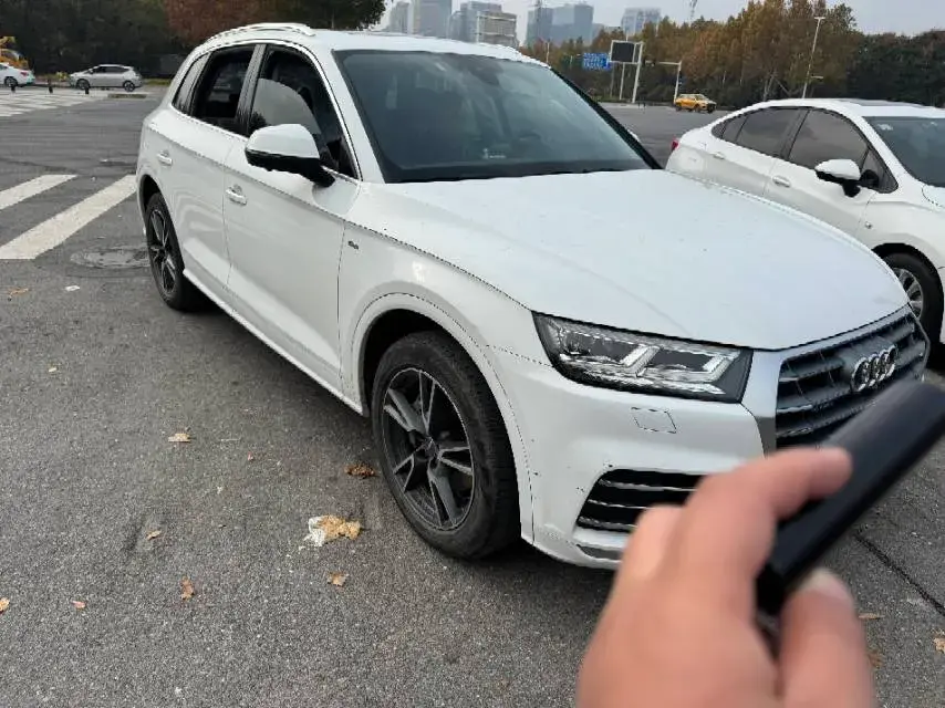 2020 AUDI Q5L thumbnail 2