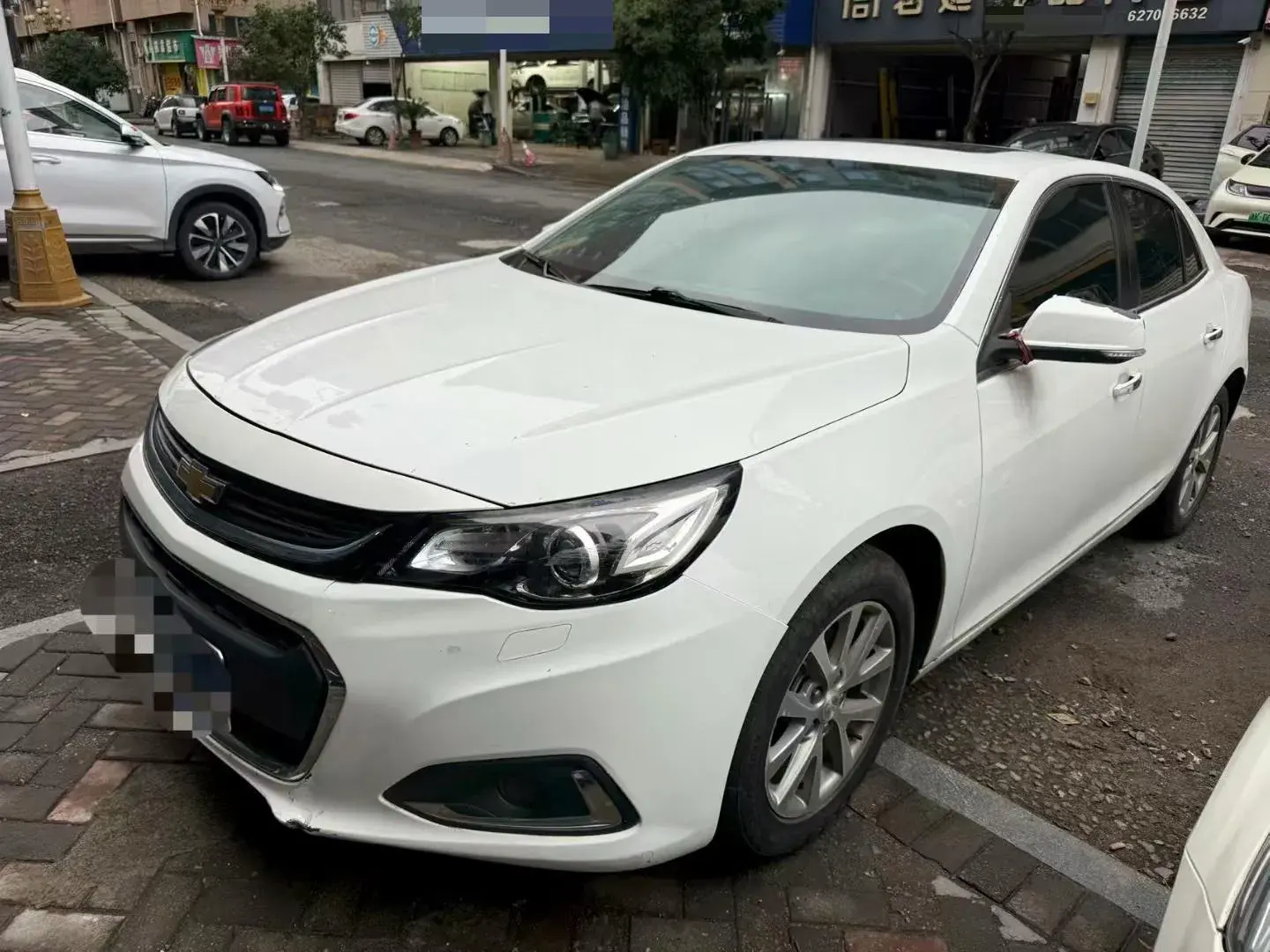 2018 CHEVROLET MALIBU view 1