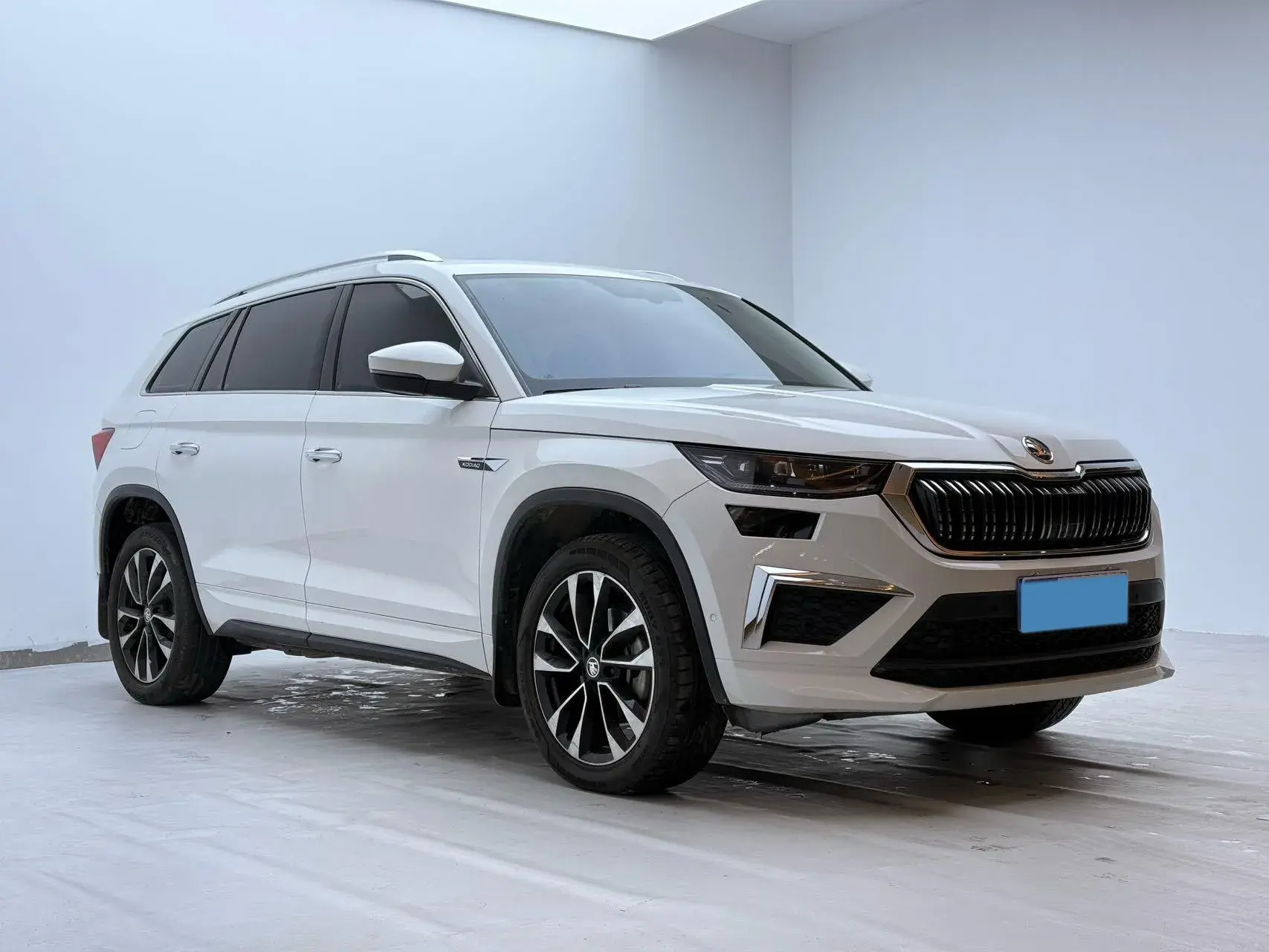 2022 SKODA KODIAK thumbnail 3