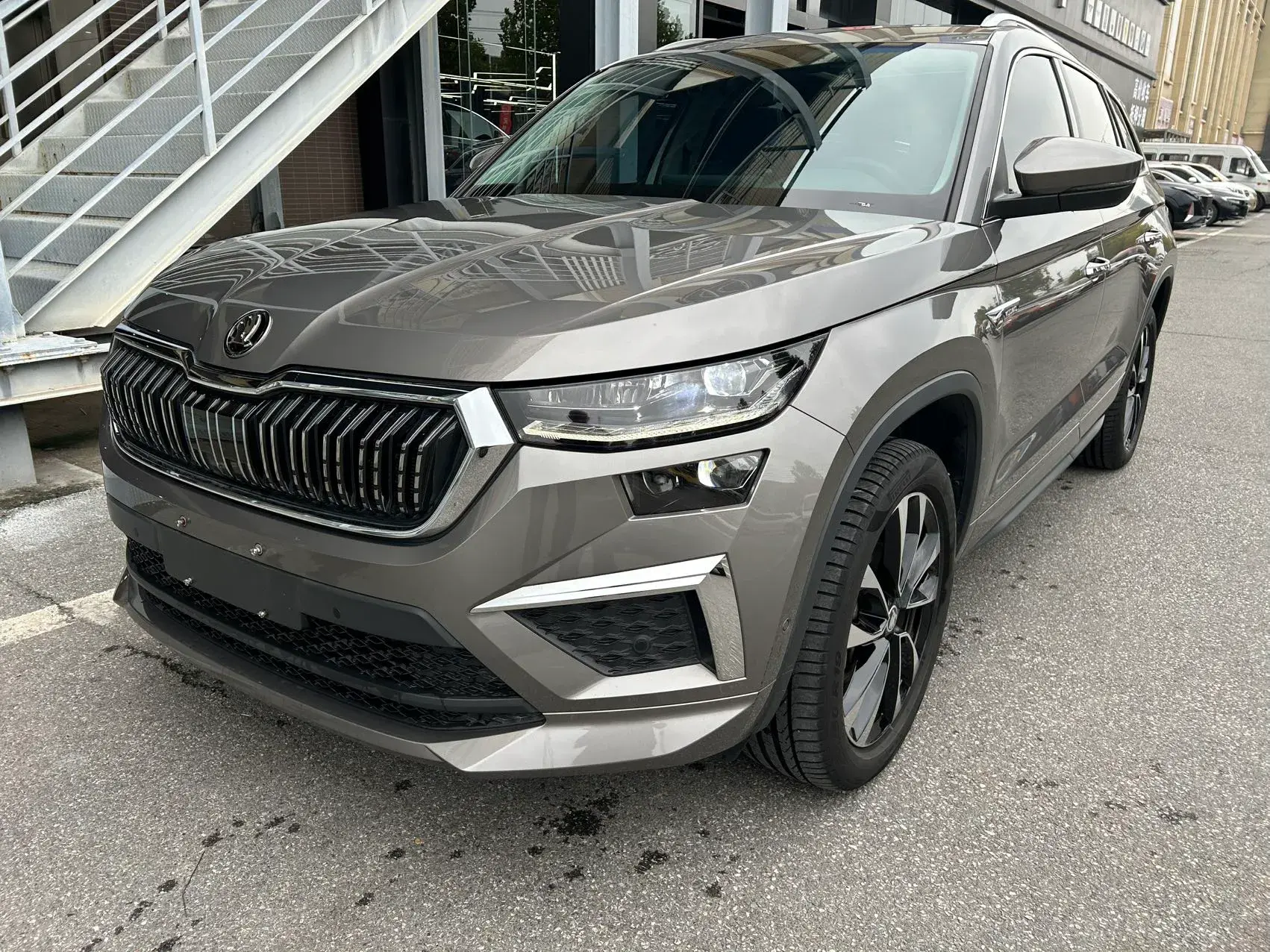 2023 SKODA KODIAK view 1