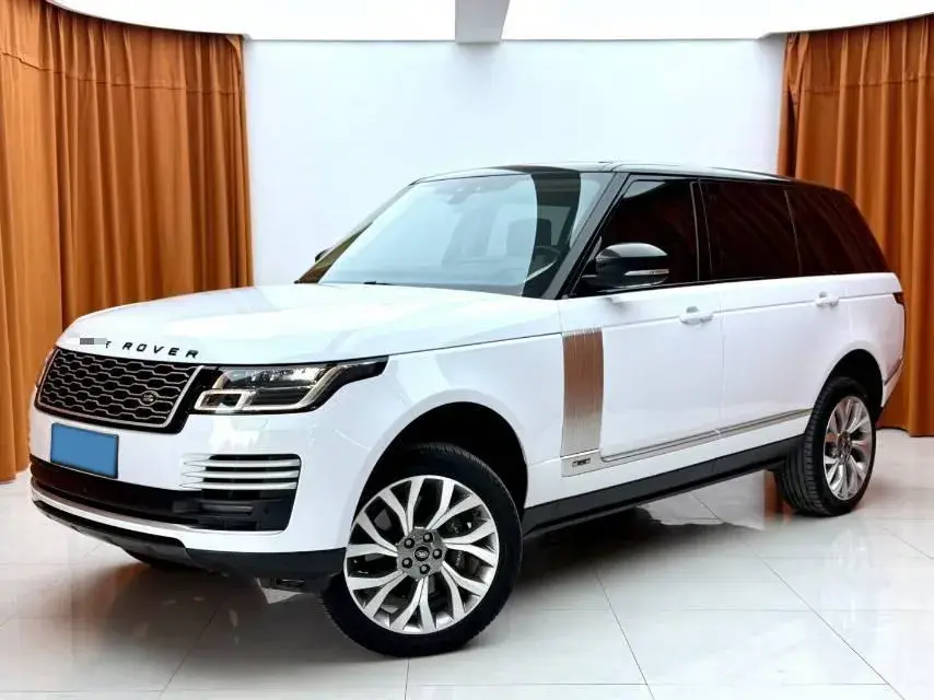 2021 LAND ROVER view 1