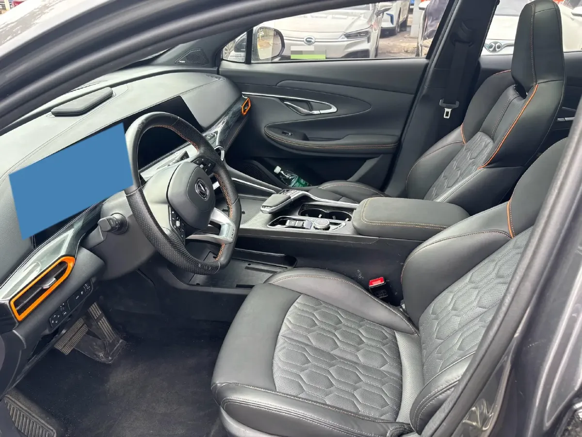 2022 ChangAn UNI-T 1.5T 188HP L4 7DCT,autocango,china used car exporter,china ev exporter,chinese used car exporter,chinese used ev exporter