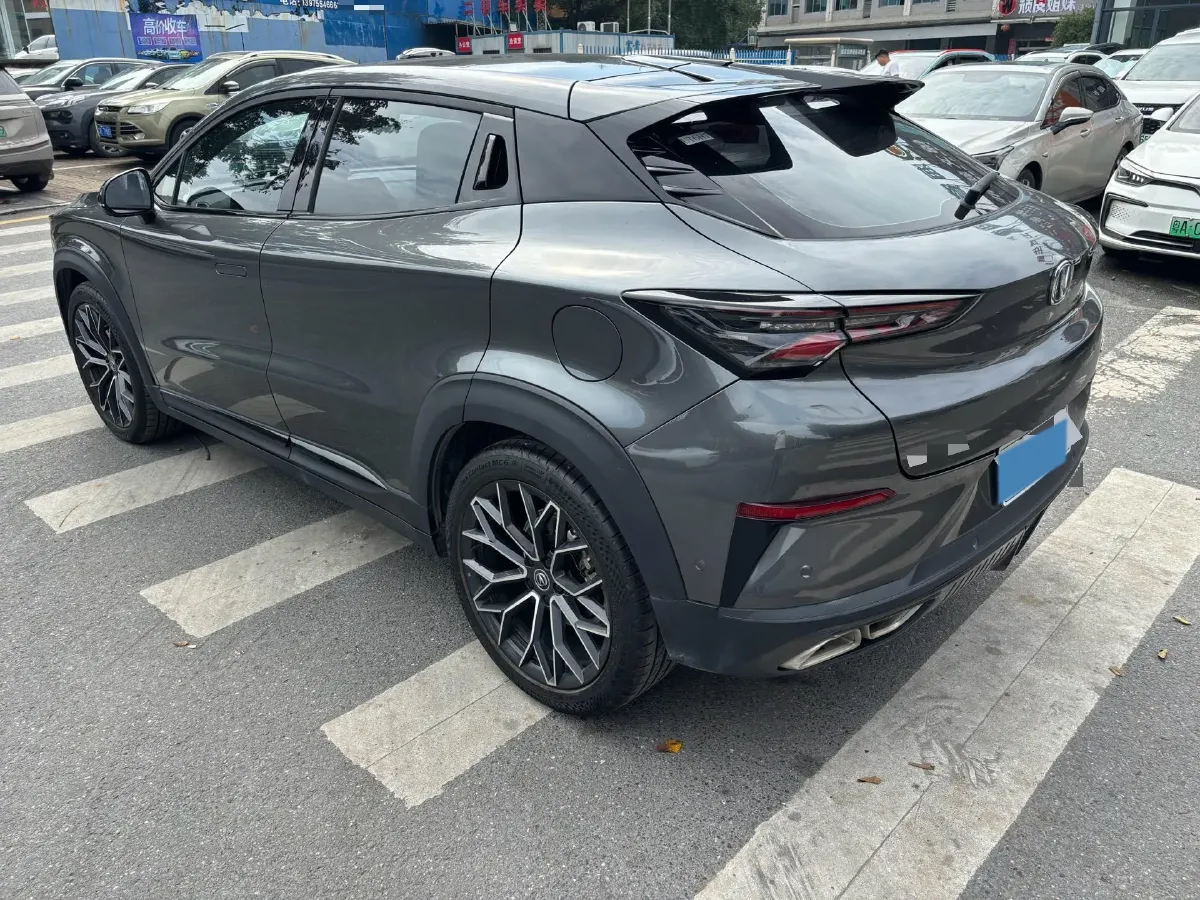 2022 ChangAn UNI-T 1.5T 188HP L4 7DCT,autocango,china used car exporter,china ev exporter,chinese used car exporter,chinese used ev exporter