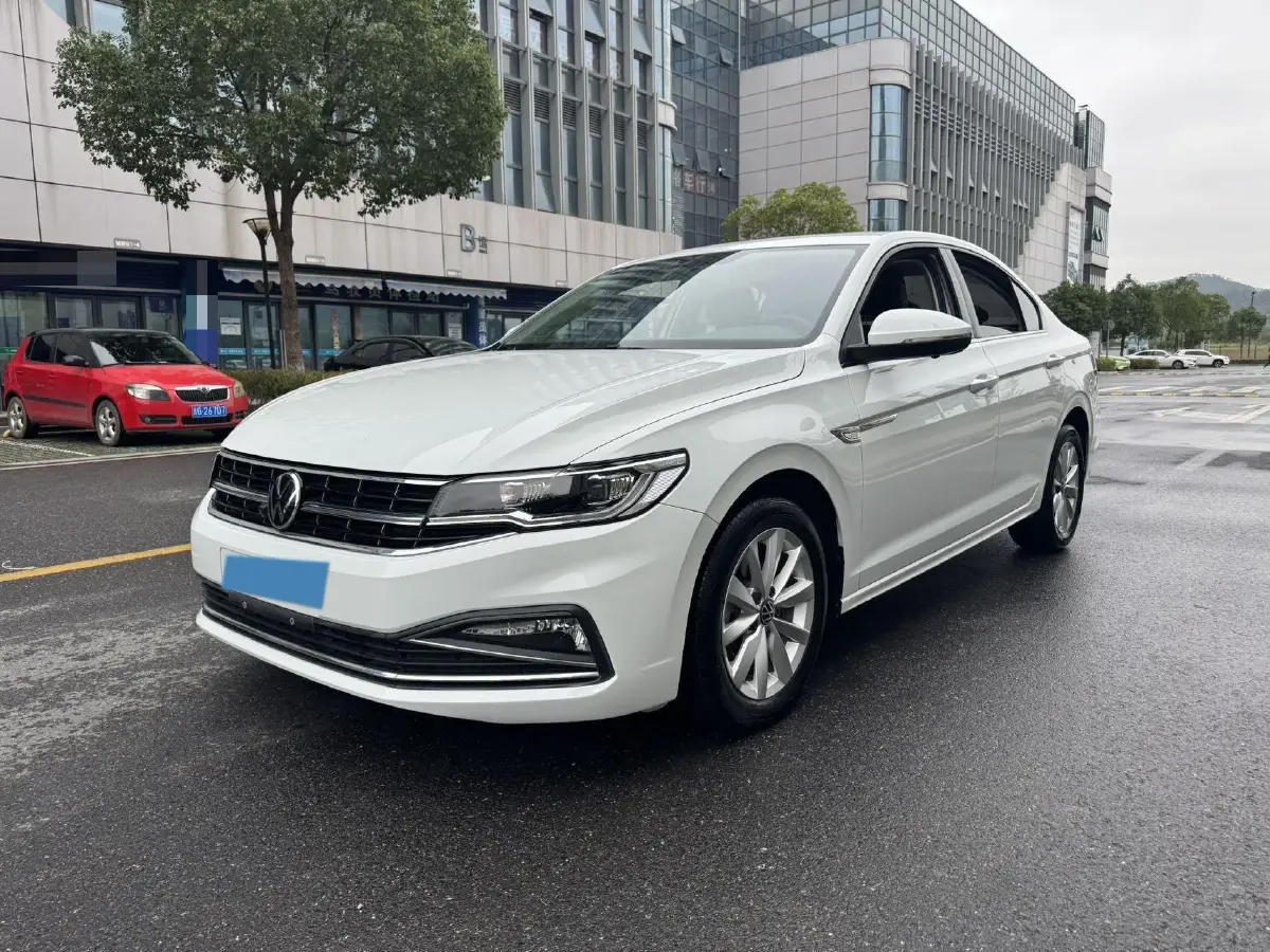 2021 Volkswagen Bora 1.5L 113HP L4 6AT