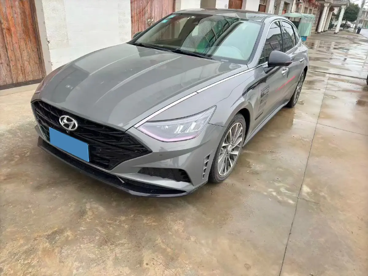 2020 Hyundai Sonata 2.0T 240HP L4 8AT