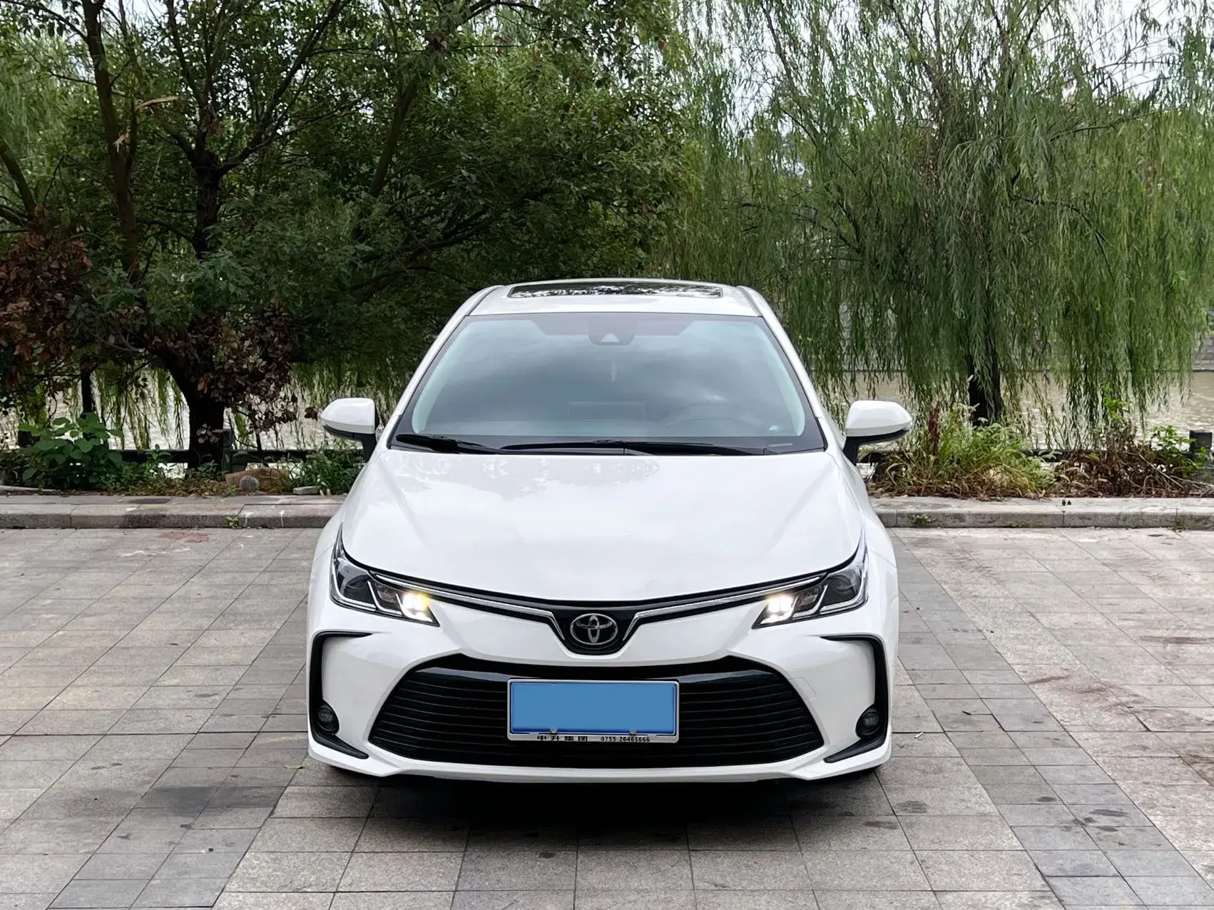 2021 TOYOTA COROLLA thumbnail 2