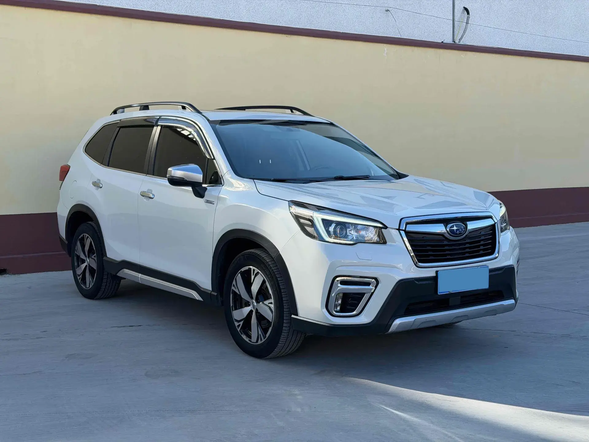 2019 SUBARU FORESTER thumbnail 3