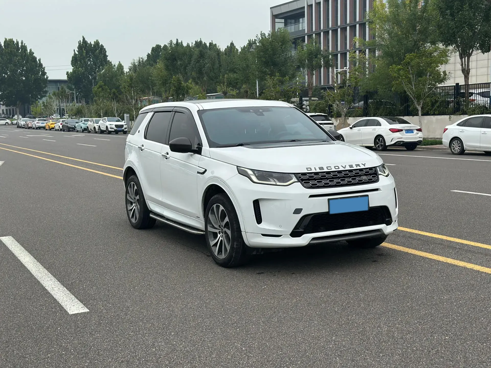 2020 LAND ROVER thumbnail 2