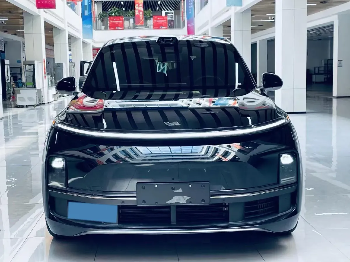 2024 Li L8 Range Extended 154HP REEV 42.8KWH,autocango,china used car exporter,china ev exporter,chinese used car exporter,chinese used ev exporter