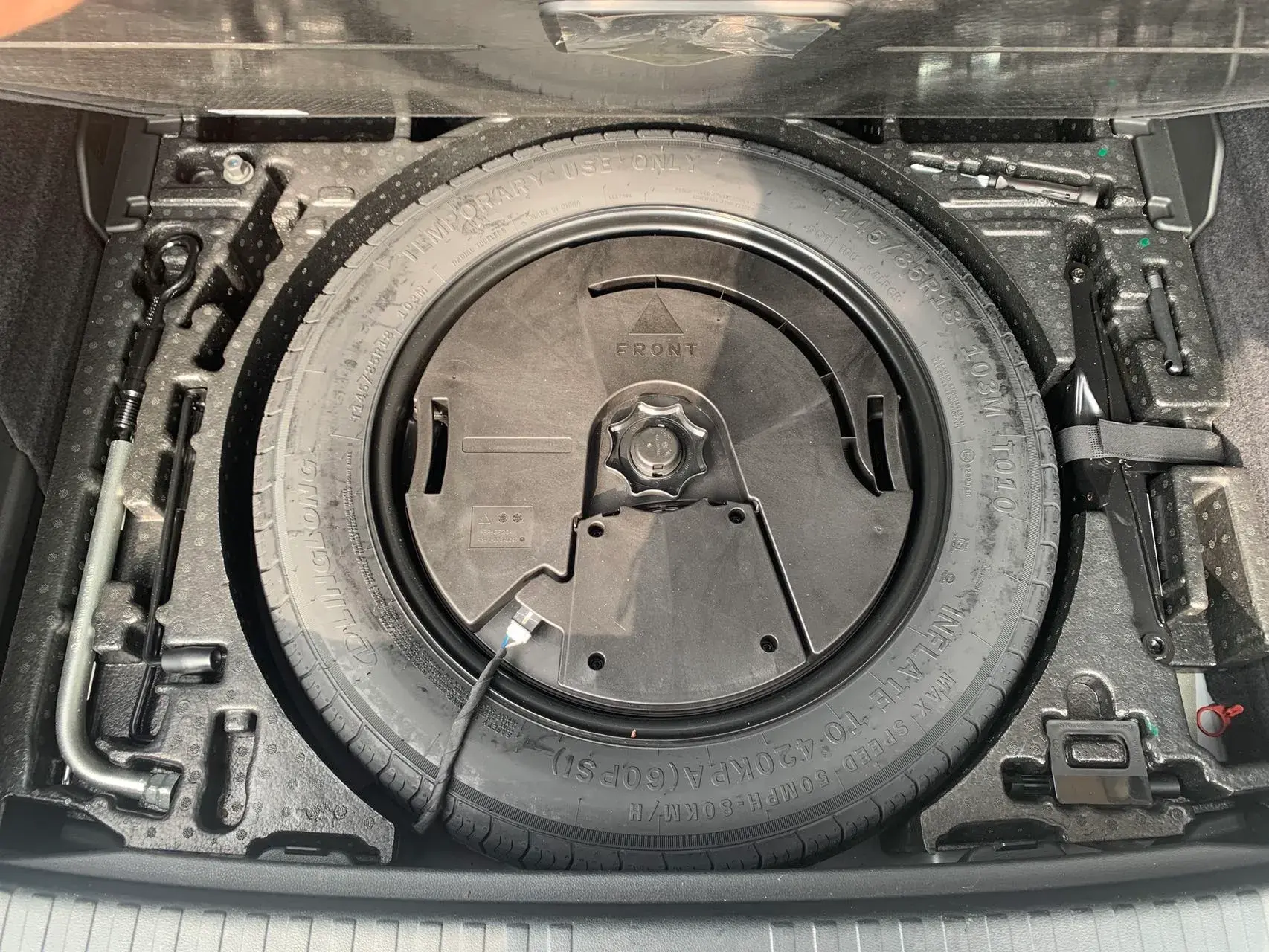 2020 AUDI Q3 thumbnail 3