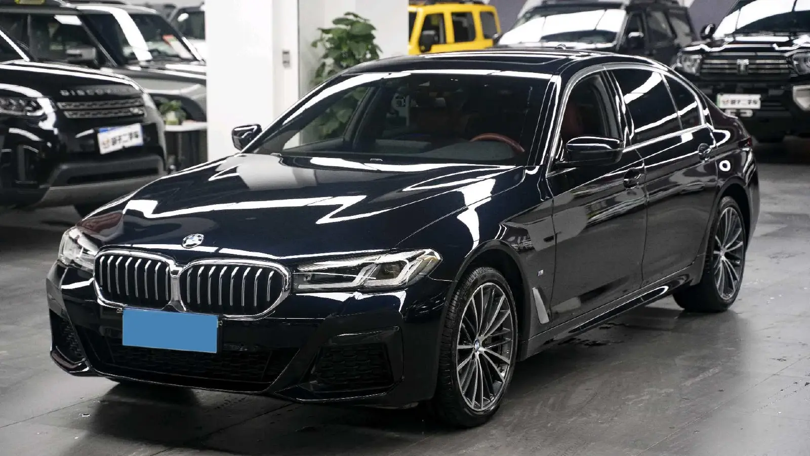 2023 BMW 5 Series 2.0T 245HP L4 8AT