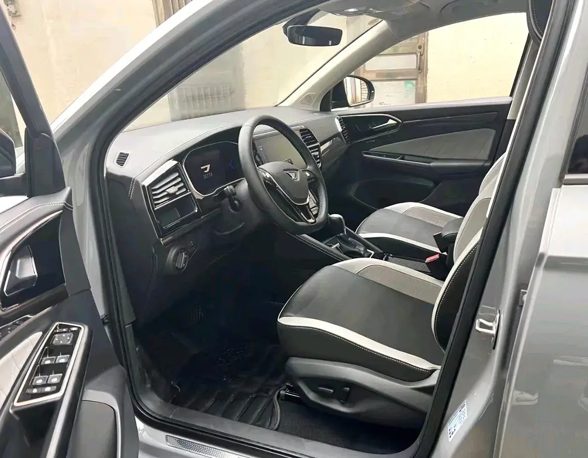 2022 JETTA VS7 thumbnail 4