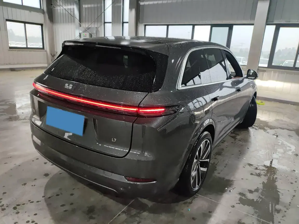 2024 LI L7 thumbnail 2