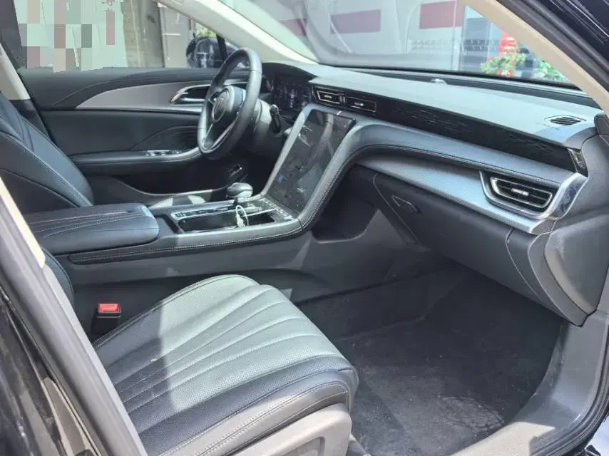 2024 HONGQI H5 thumbnail 3