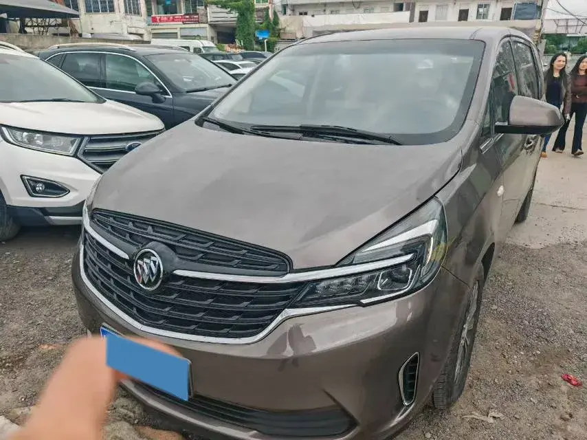 2021 BUICK GL8 view 1