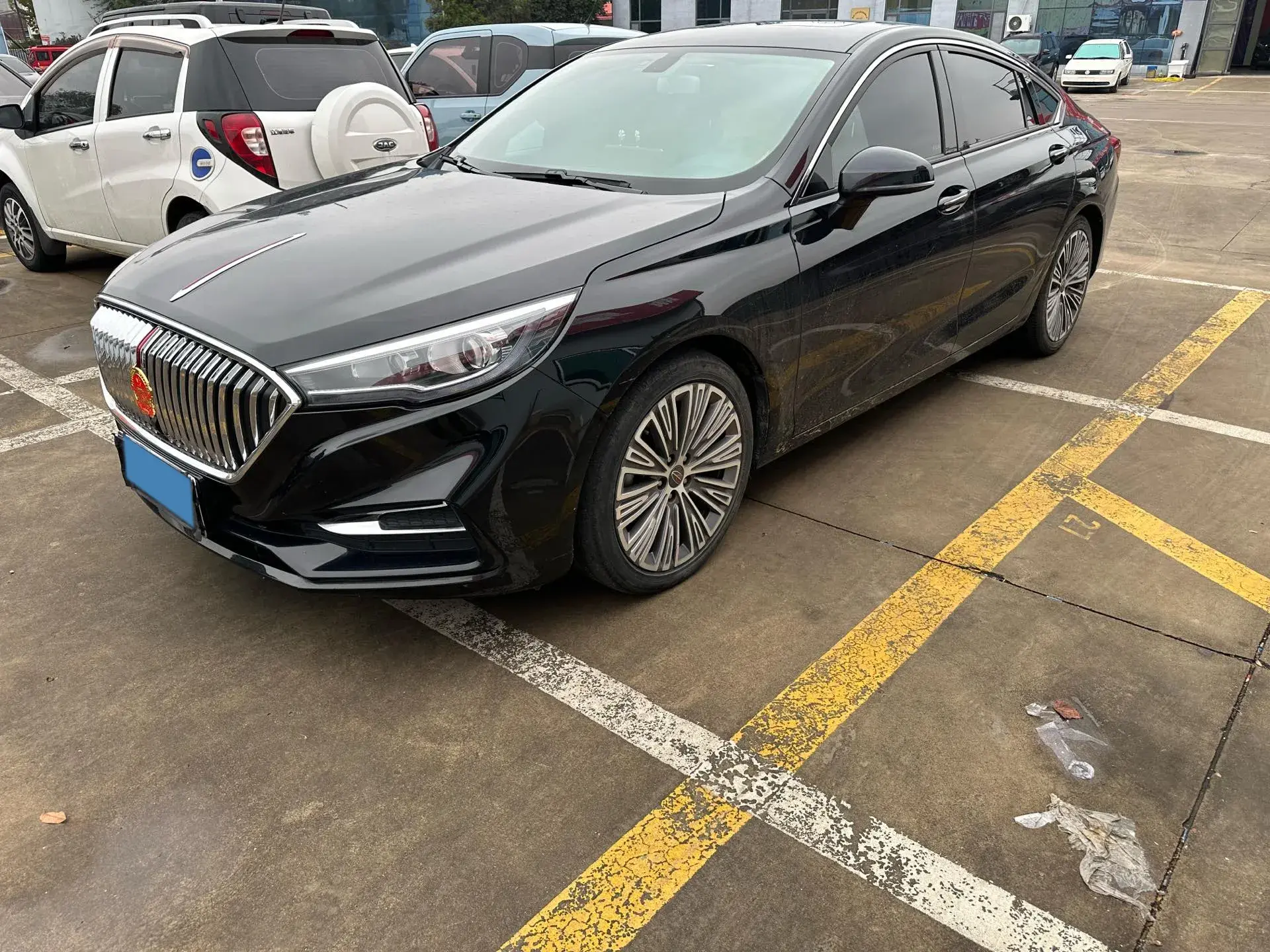 2020 HONGQI H5 view 1