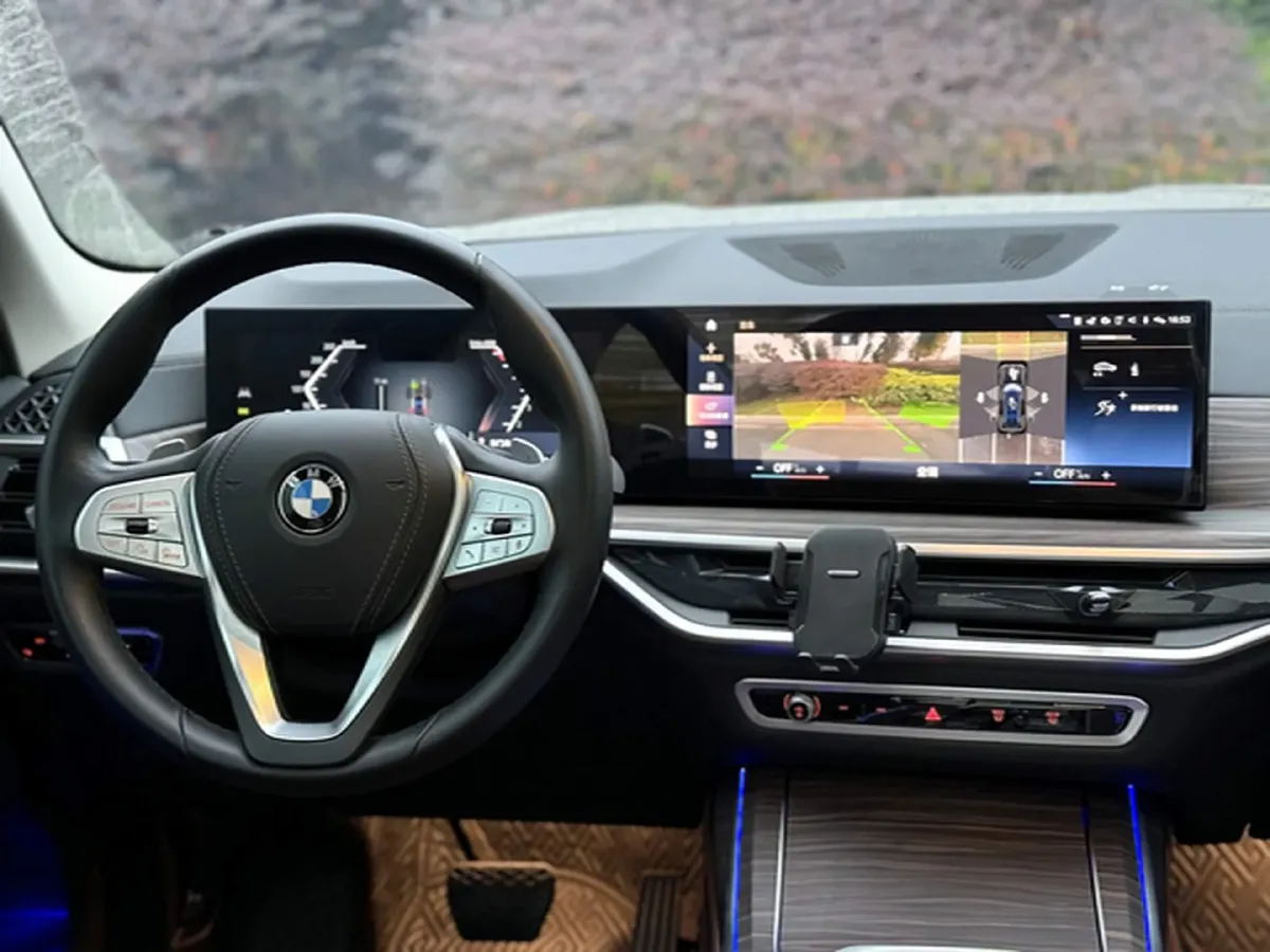 2023 BMW X7 3.0T 381HP L6 8AT,autocango,china used car exporter,china ev exporter,chinese used car exporter,chinese used ev exporter