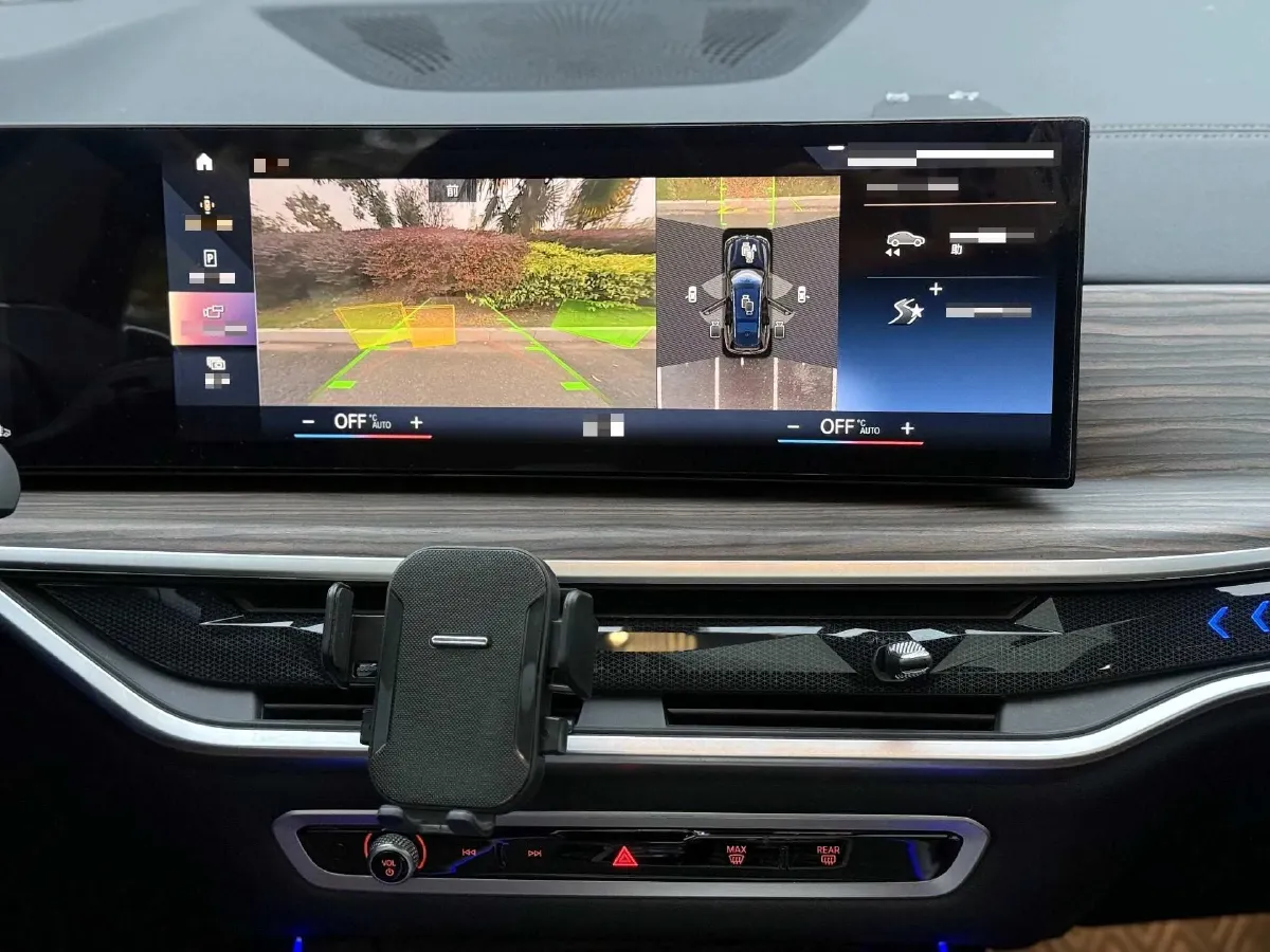 2023 BMW X7 3.0T 381HP L6 8AT,autocango,china used car exporter,china ev exporter,chinese used car exporter,chinese used ev exporter