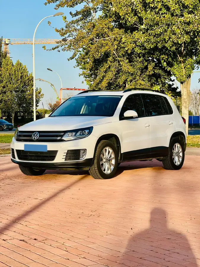 2016 Volkswagen Tiguan 1.4T 150HP L4 6DCT