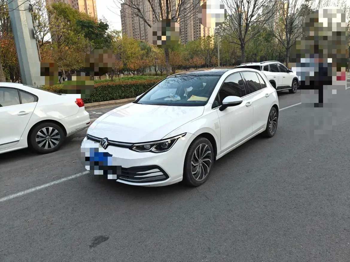 2021 VOLKSWAGEN GOLF view 1