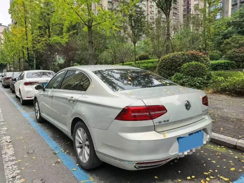 2019 VOLKSWAGEN MAGOTAN thumbnail 4