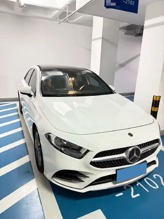 2021 Mercedes-Benz A Class 1.3T 136HP L4 7DCT,autocango,china used car exporter,china ev exporter,chinese used car exporter,chinese used ev exporter