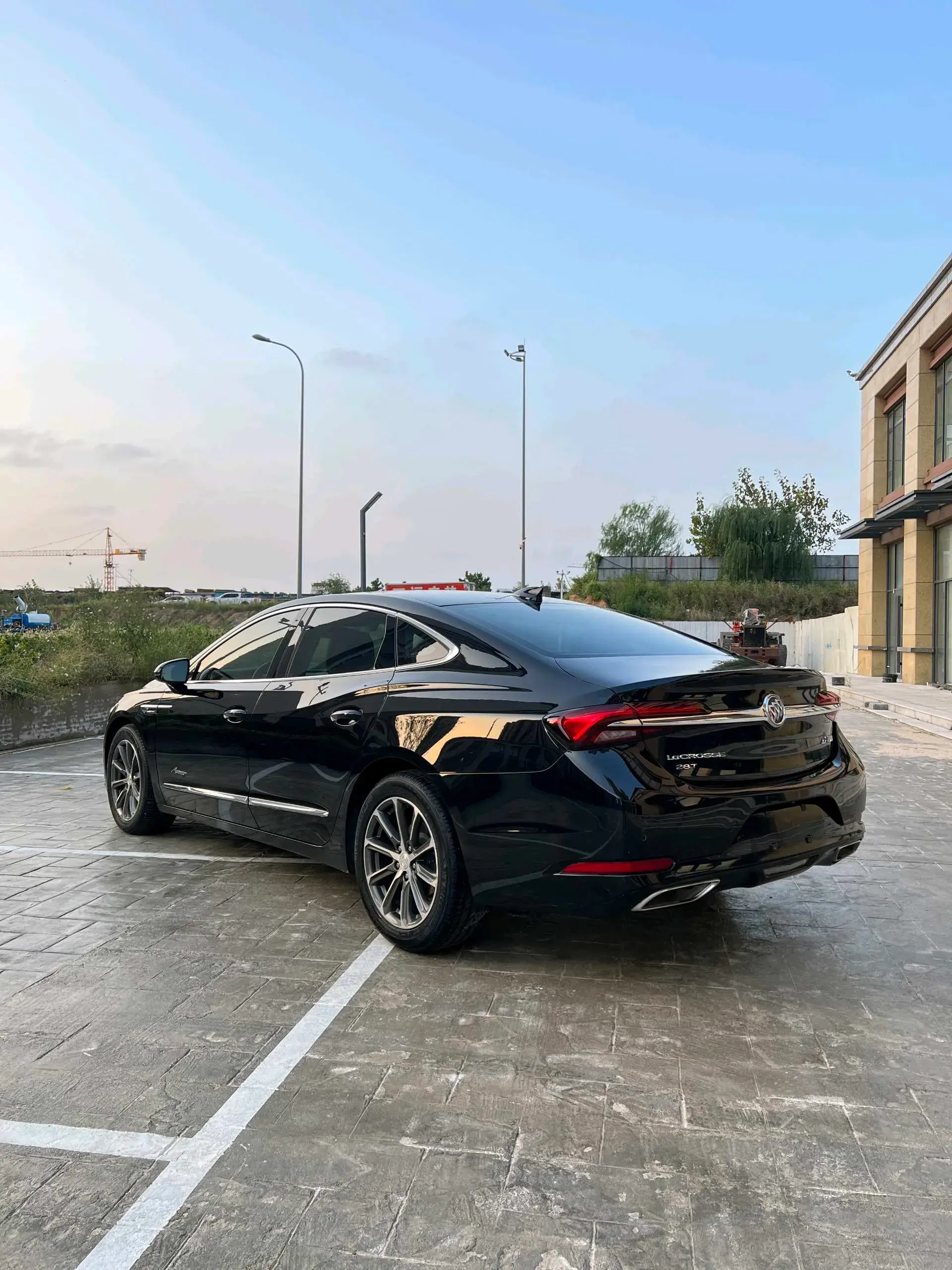 2020 BUICK LARCOSSE thumbnail 4