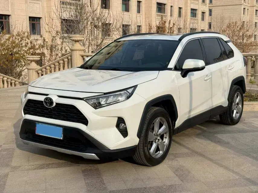 2021 Toyota RAV4 2.0L 171HP L4 CVT