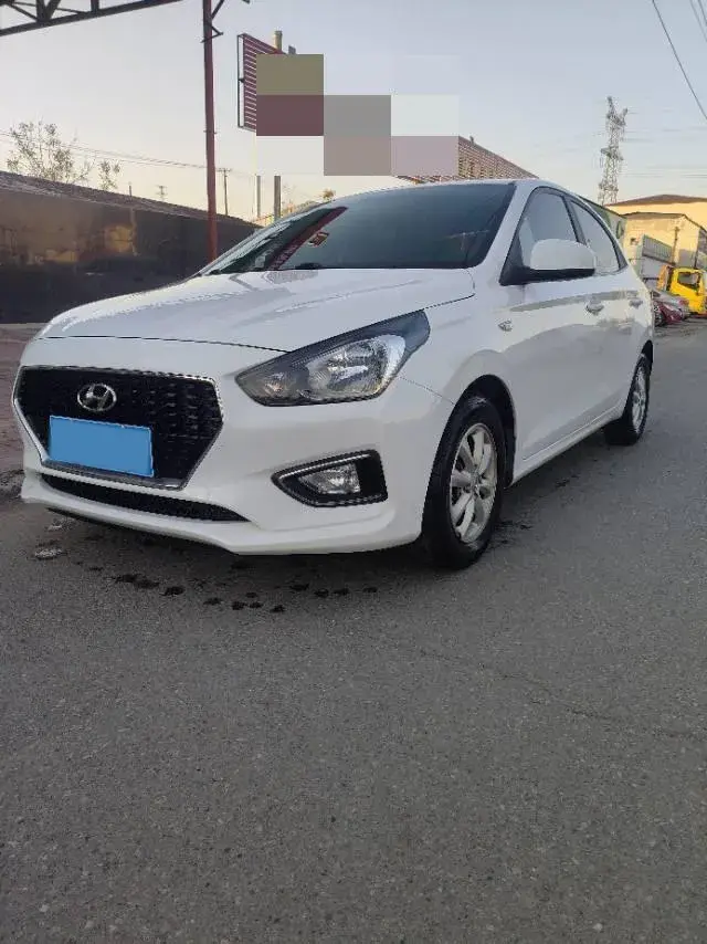 2017 HYUNDAI REINA view 1