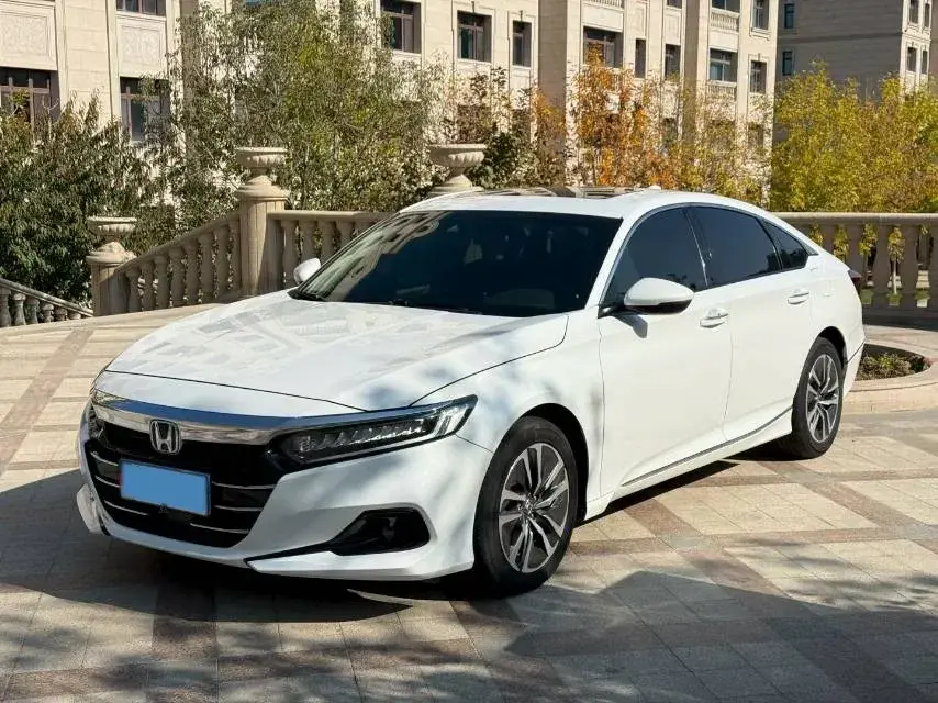 2022 Honda Accord 2.0L 146HP L4 E-CVT Hybrid