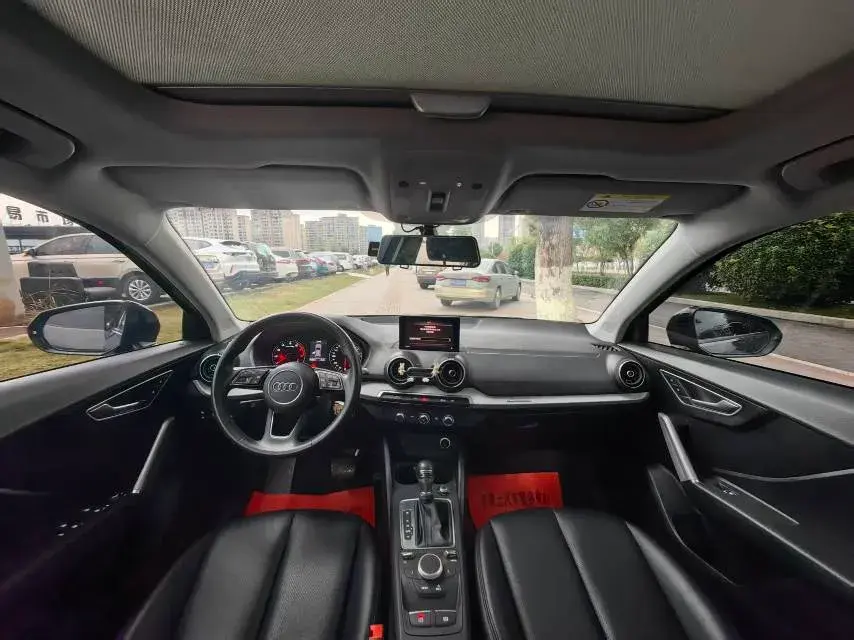 2021 AUDI Q2L thumbnail 4