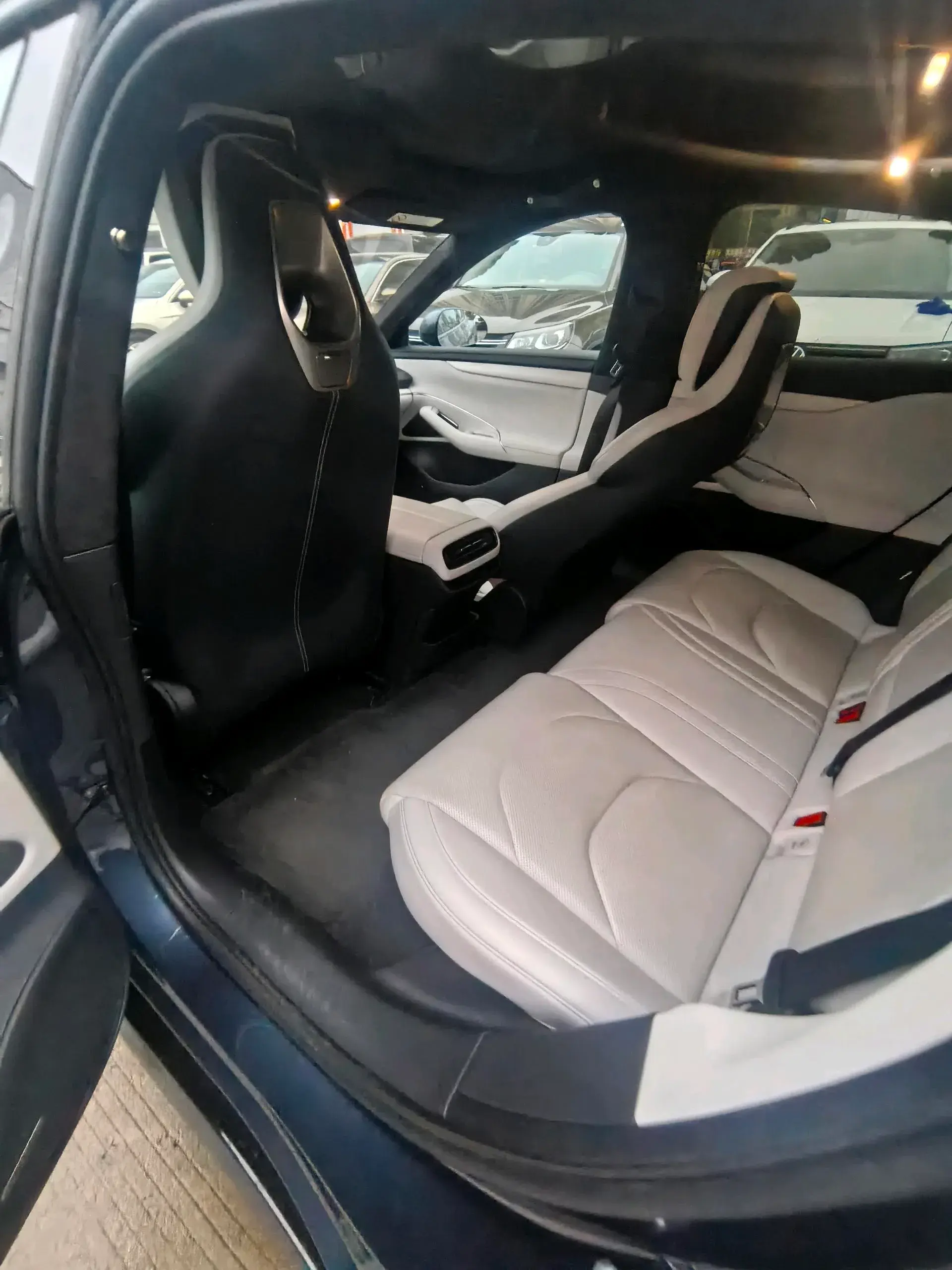 2024 MI SU7 thumbnail 4