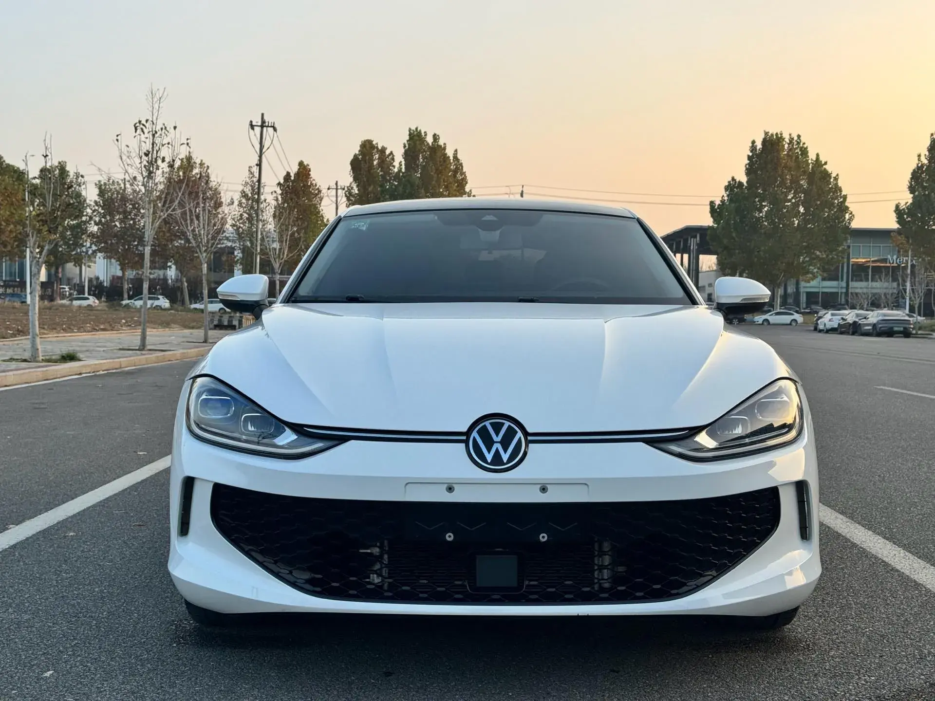 2022 VOLKSWAGEN LAMANDO thumbnail 3