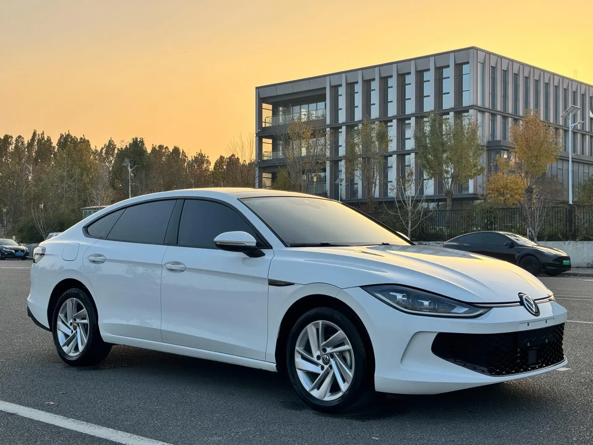 2022 VOLKSWAGEN LAMANDO thumbnail 4