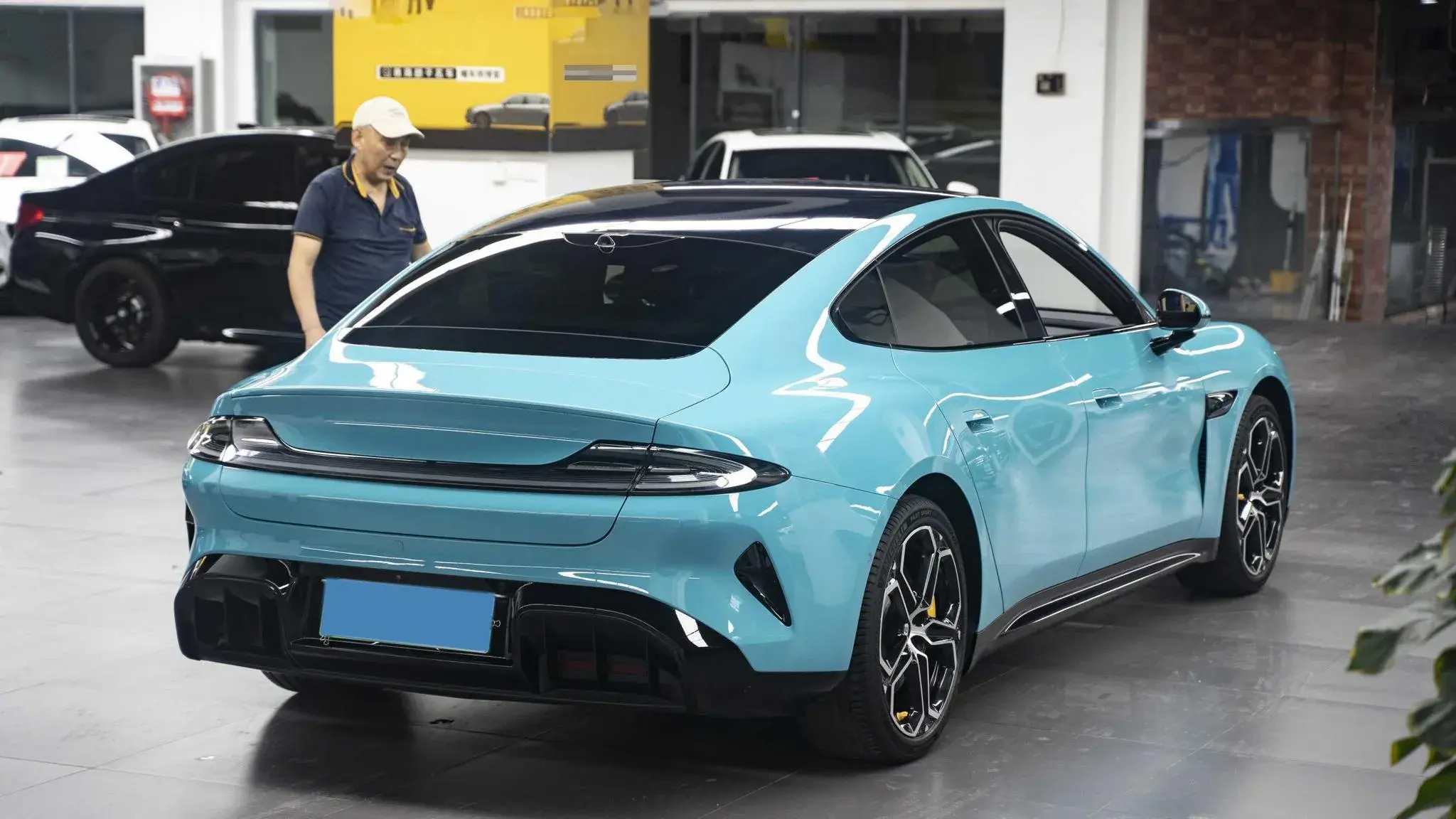 2024 MI SU7 thumbnail 4