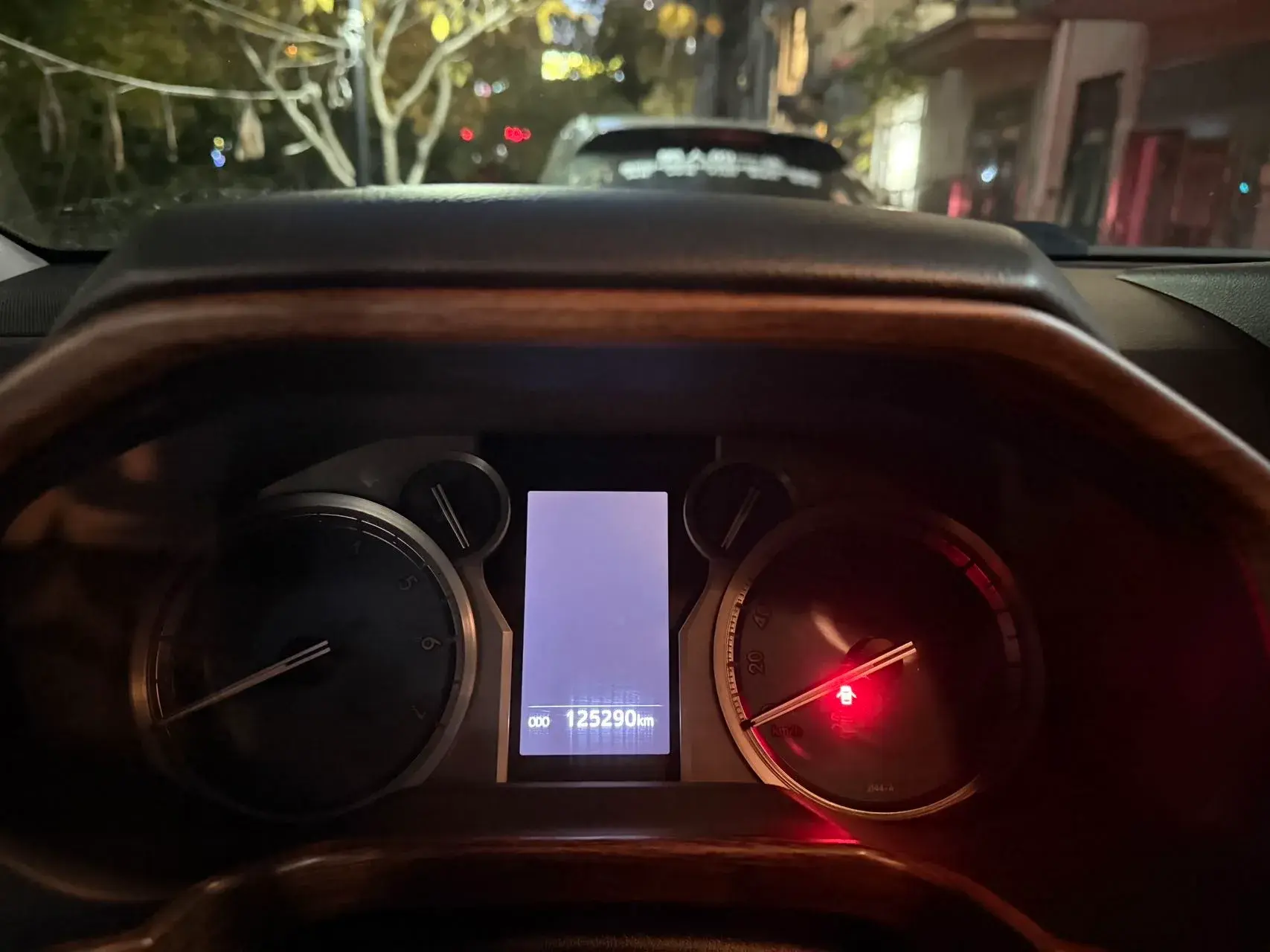 2018 TOYOTA LAND thumbnail 4