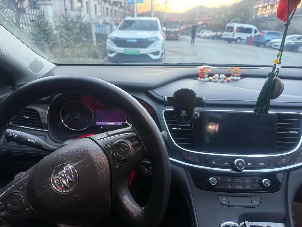 2022 Buick Larcosse 1.5T 169HP L4 9AT,autocango,china used car exporter,china ev exporter,chinese used car exporter,chinese used ev exporter