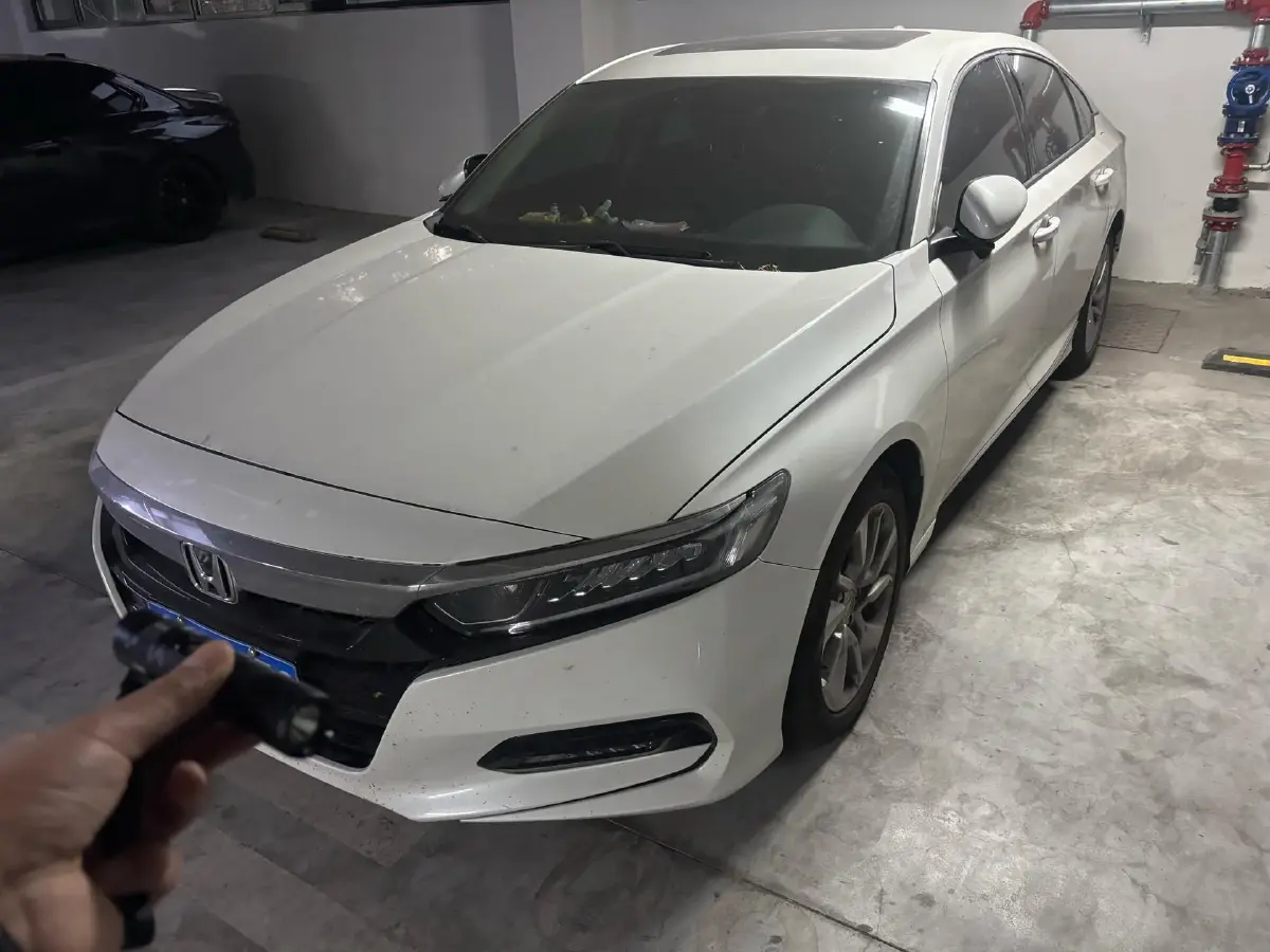 2018 Honda Accord 1.5T 194HP L4 CVT