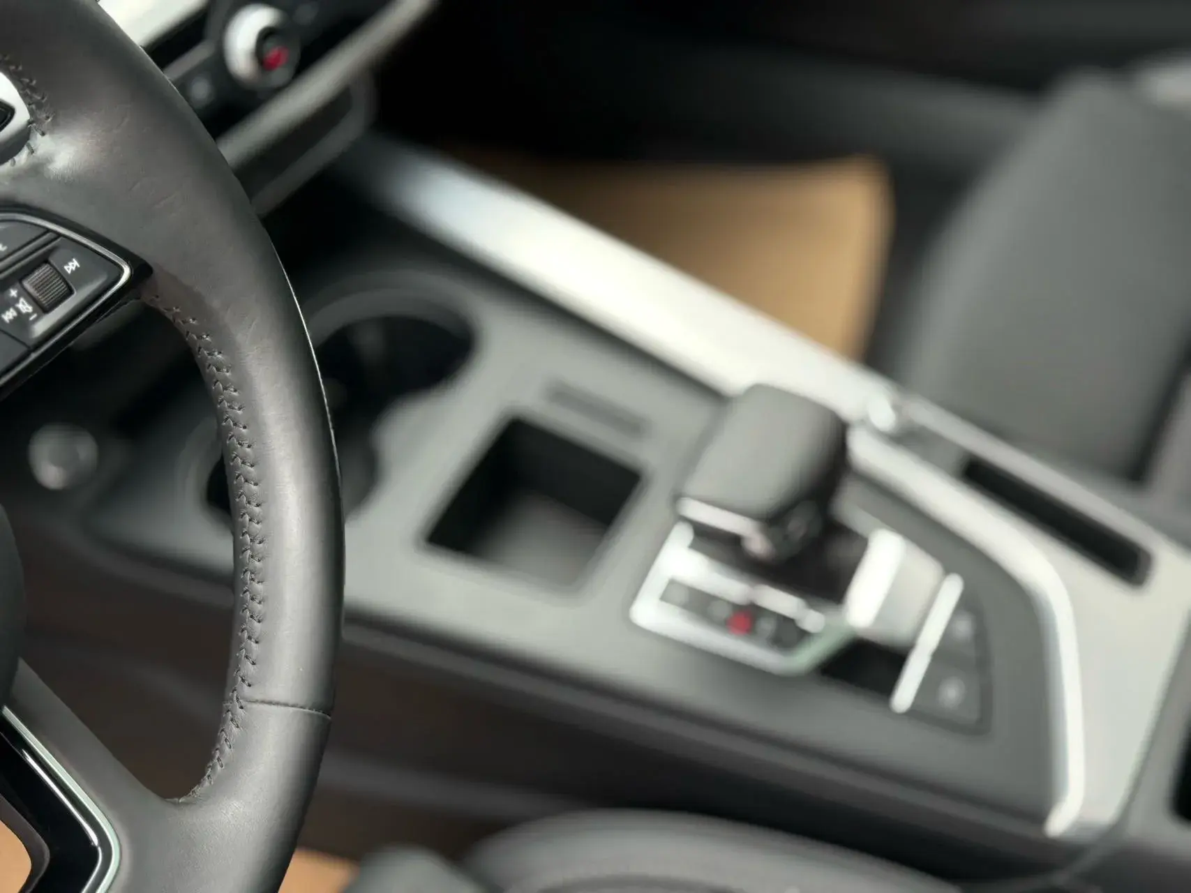 2020 AUDI A4L thumbnail 4