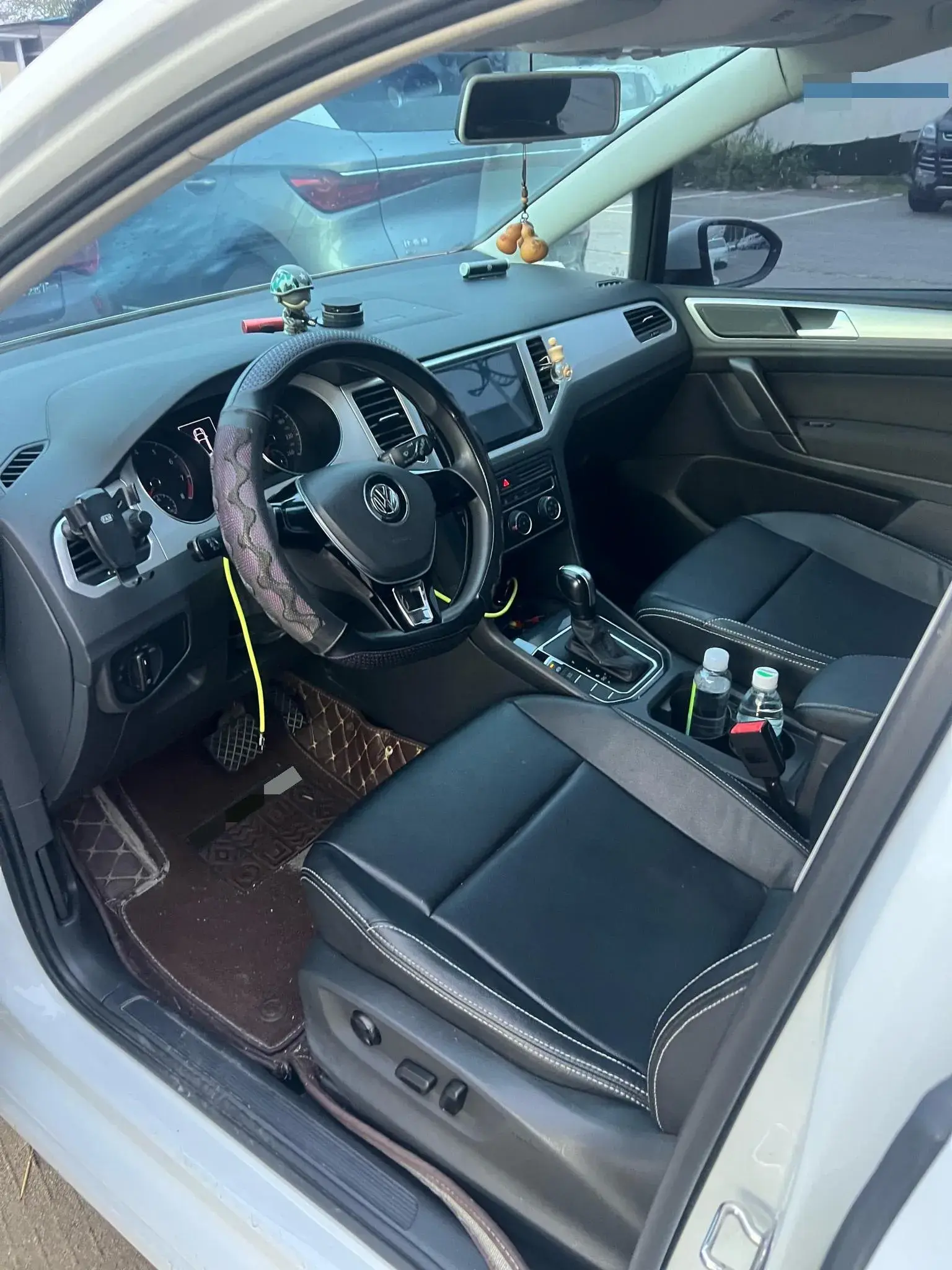 2019 VOLKSWAGEN GOLF thumbnail 4